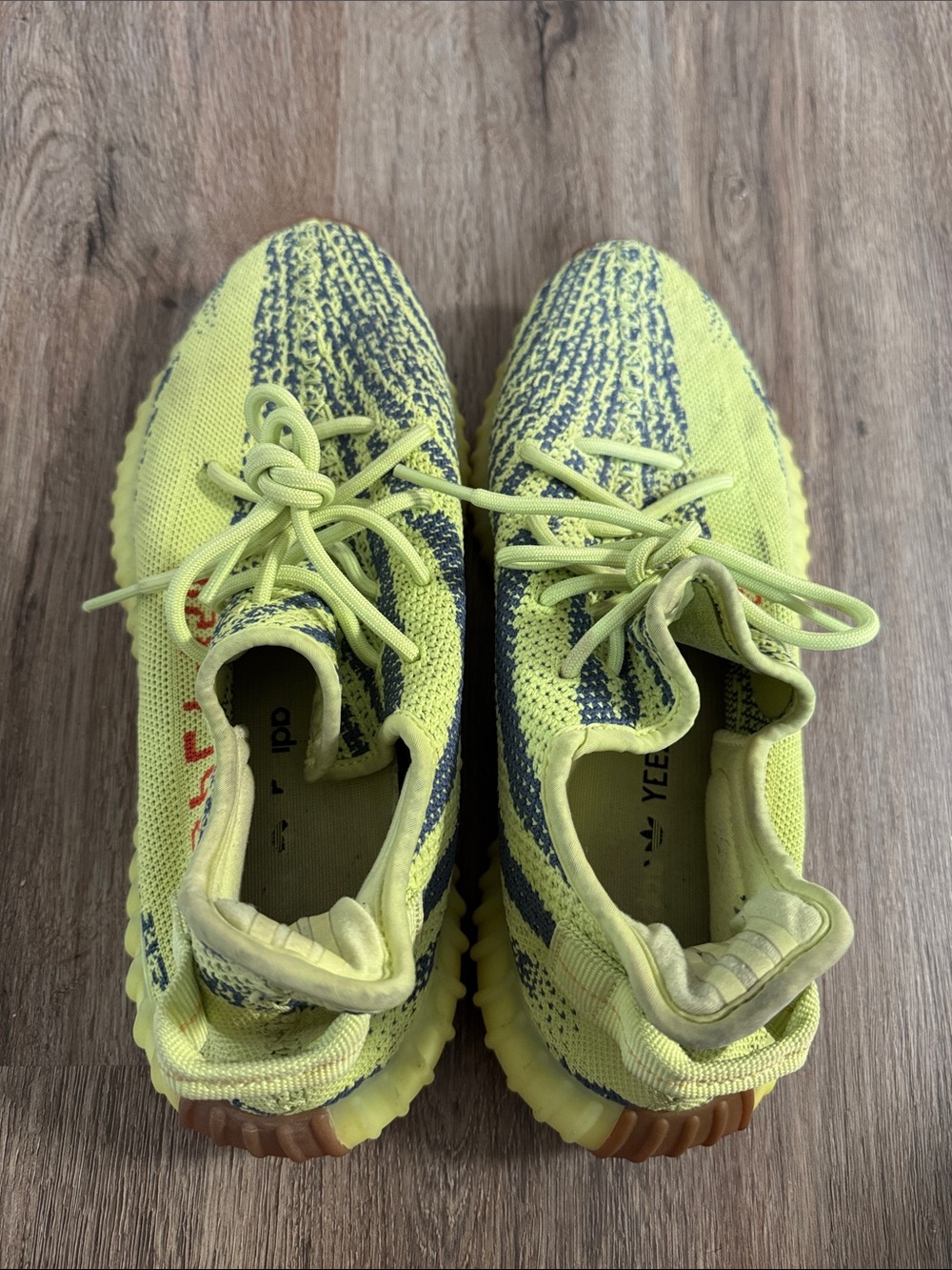 Adidas Yeezy Boost 350 V2 Semi Frozen yellow sneakers size -10 - Picture 2 of 8
